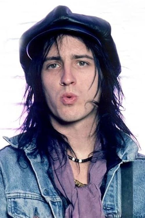 Key visual of Izzy Stradlin