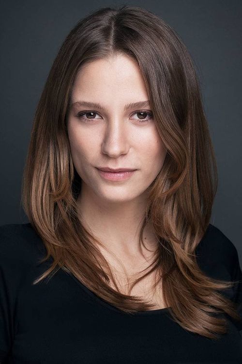 Key visual of Serenay Sarıkaya