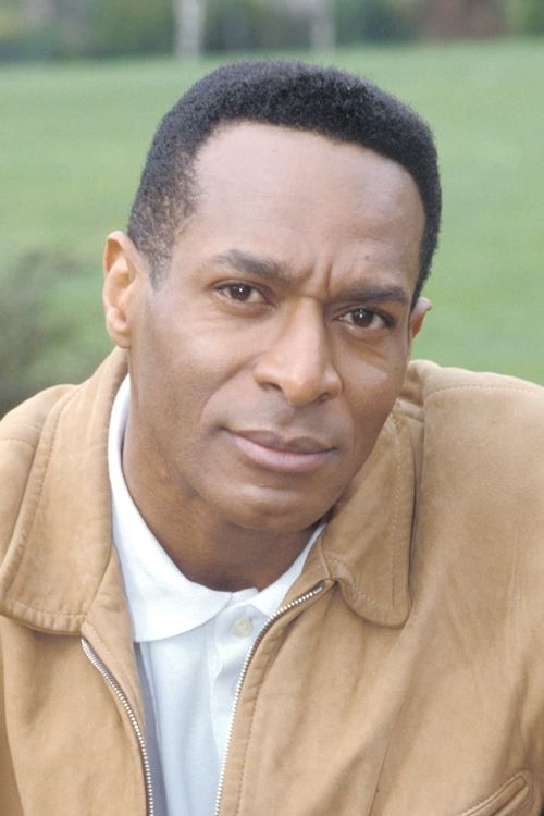 Key visual of Felix Dexter