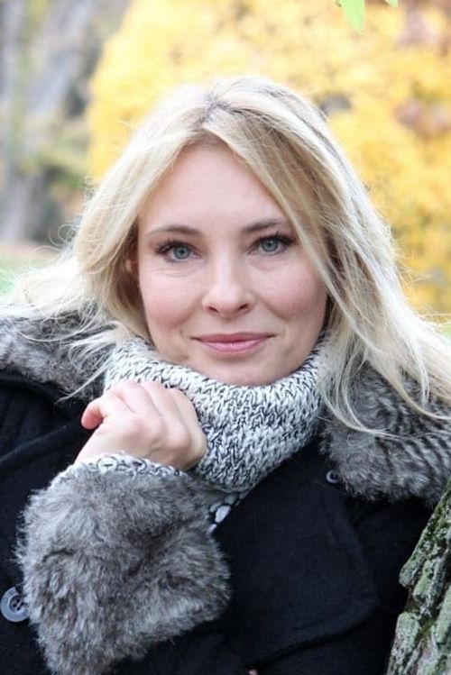 Key visual of Adriana Tarábková