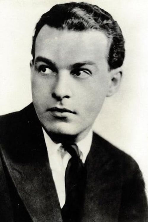 Key visual of Alfred Lunt