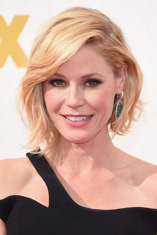 Key visual of Julie Bowen