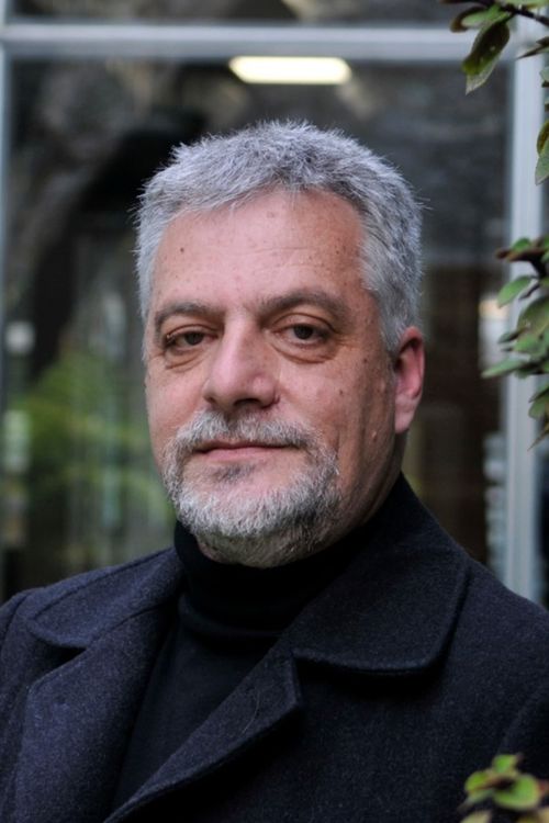 Key visual of Gustavo Fontán