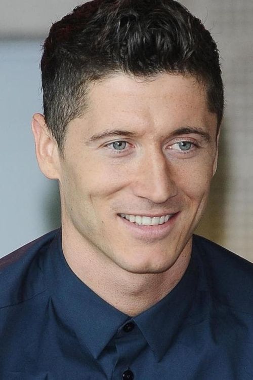 Key visual of Robert Lewandowski