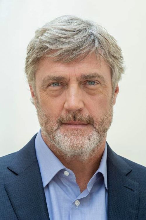 Key visual of Vincent Regan