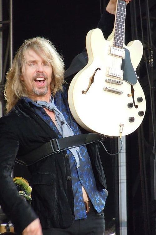 Key visual of Tommy Shaw