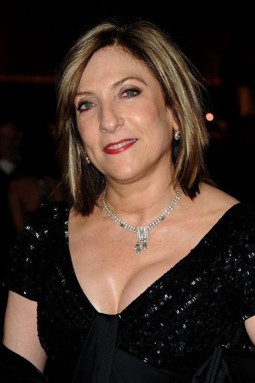 Key visual of Lesli Linka Glatter