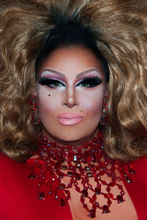 Key visual of Roxxxy Andrews