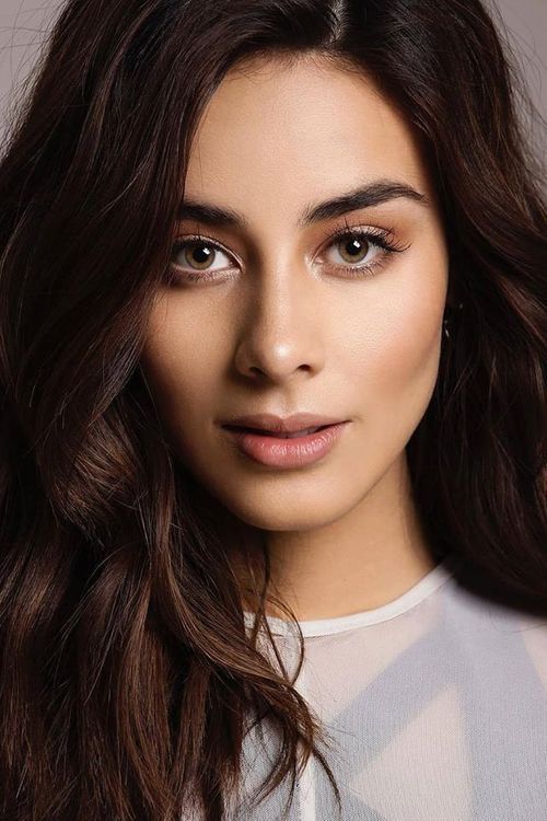 Key visual of Esmeralda Pimentel