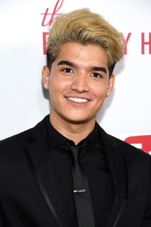 Key visual of Alex Wassabi