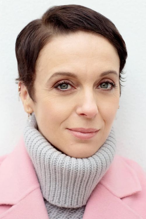 Key visual of Amanda Abbington