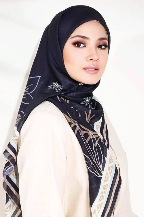 Key visual of Nur Fazura