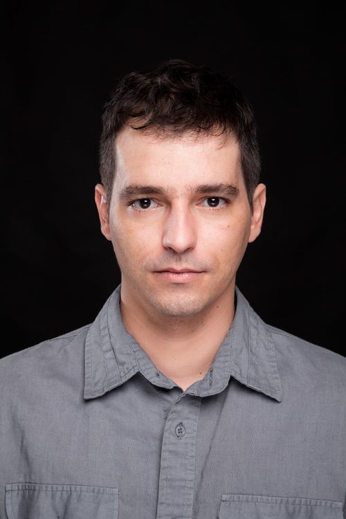 Key visual of Erik Probanza