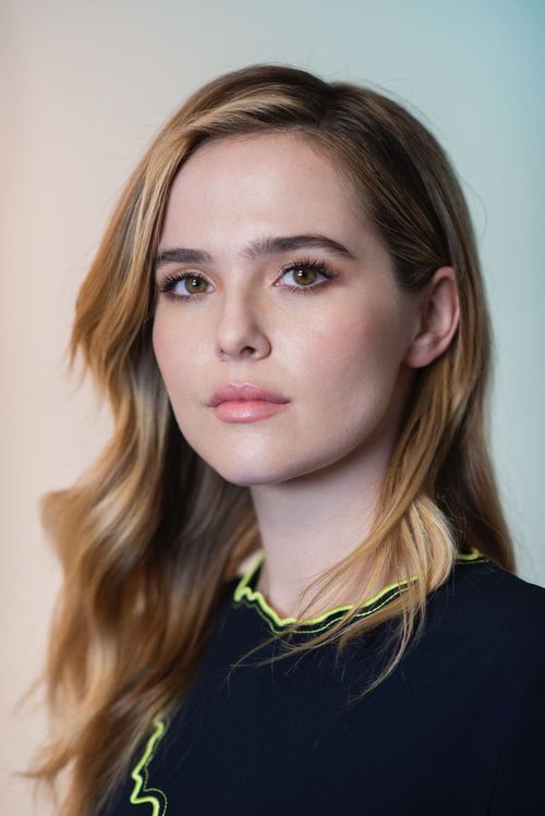 Key visual of Zoey Deutch