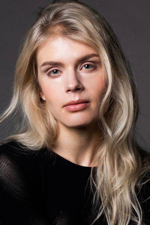 Key visual of Alina Tomnikov