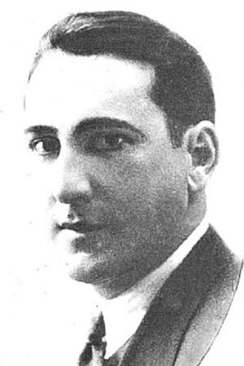 Key visual of Pedro Larrañaga