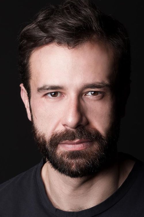 Key visual of Vítor Alves da Silva