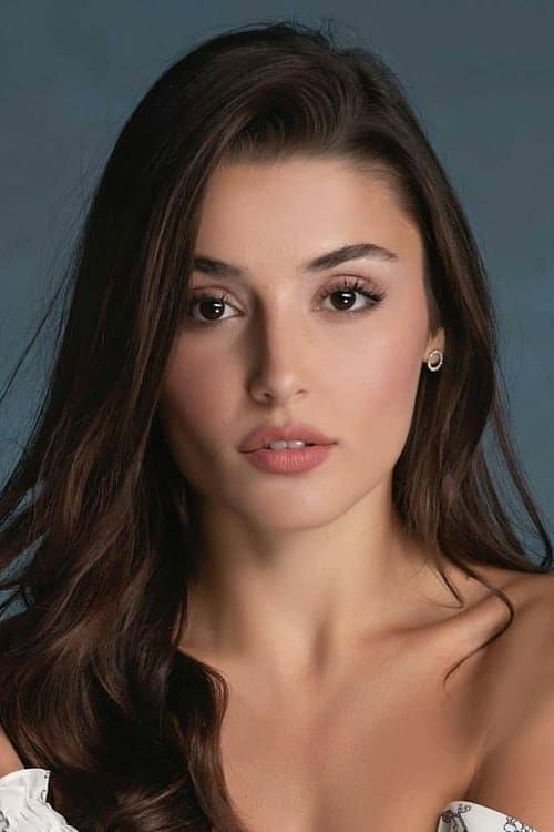 Key visual of Hande Erçel