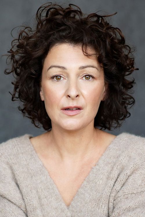 Key visual of Valérie Cantin