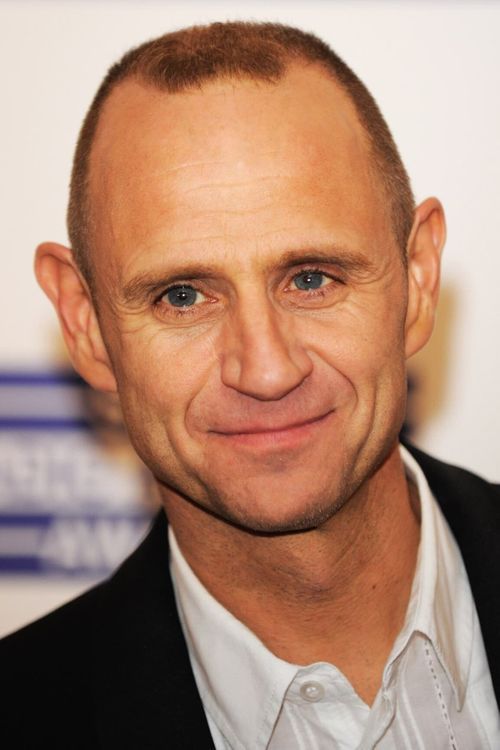 Key visual of Evan Davis