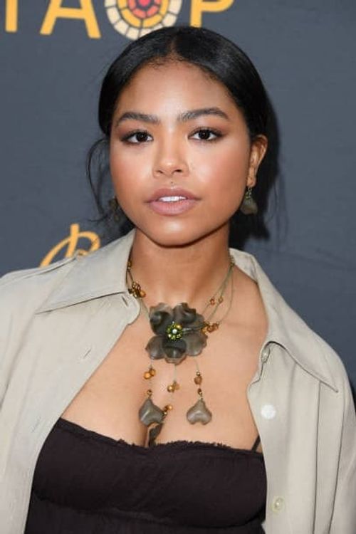 Key visual of Navia Robinson