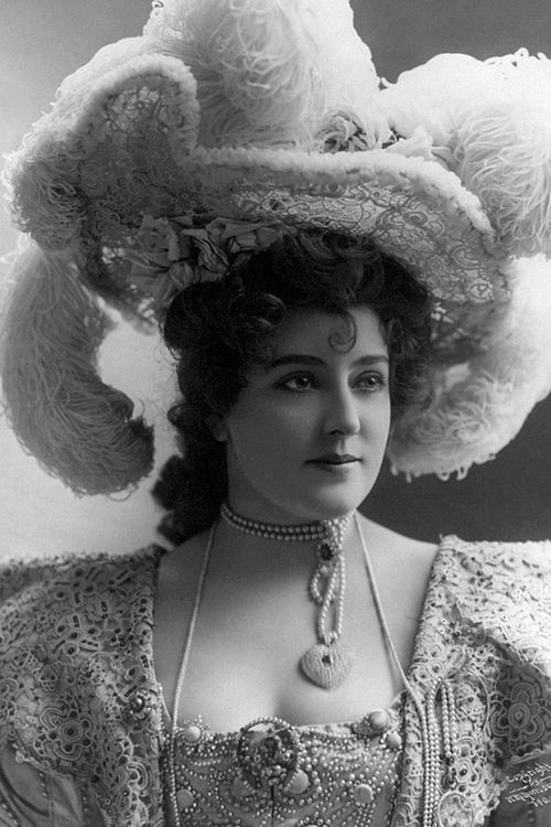 Key visual of Lillian Russell