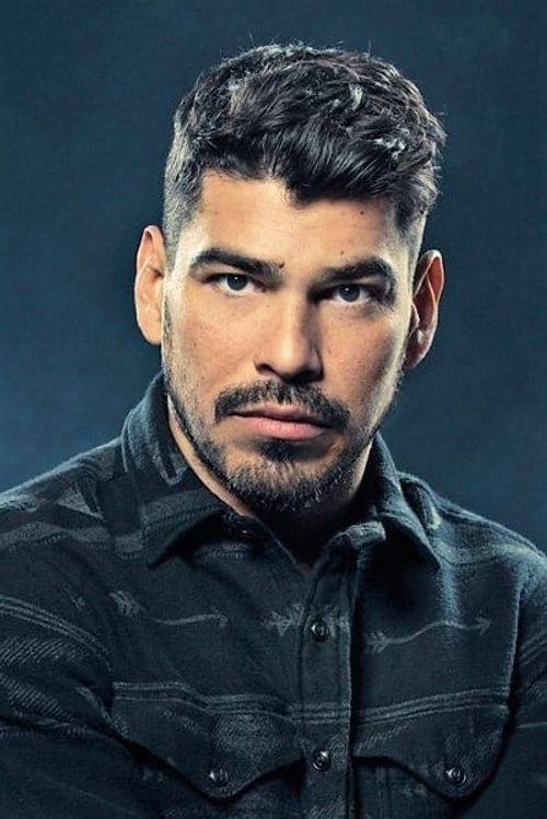 Key visual of Raúl Castillo