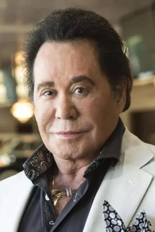 Key visual of Wayne Newton