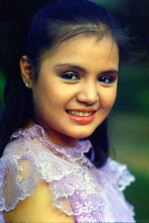 Key visual of Julie Vega