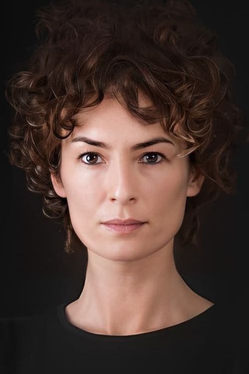 Key visual of Özlem Düvencioğlu