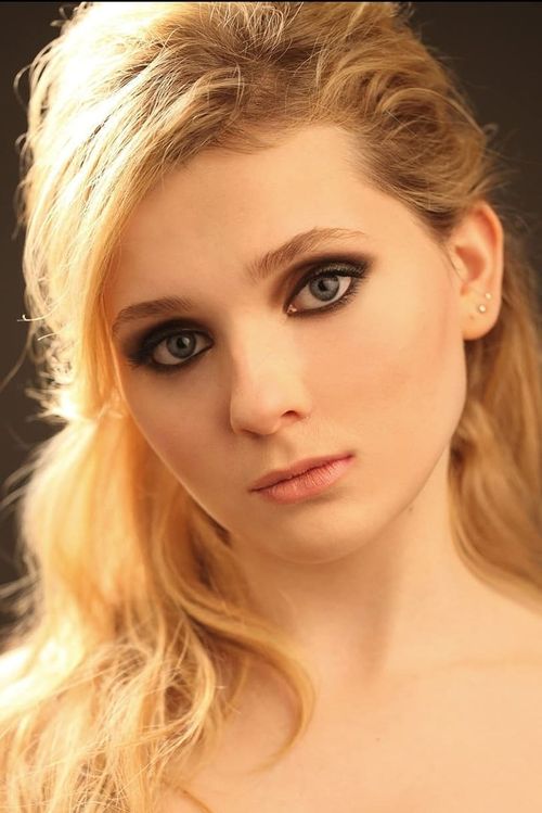 Key visual of Abigail Breslin