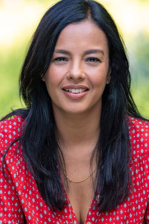 Key visual of Liz Bonnin