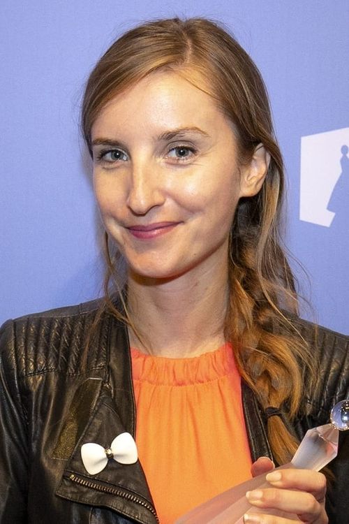 Key visual of Urša Menart