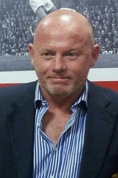 Key visual of Perry Groves