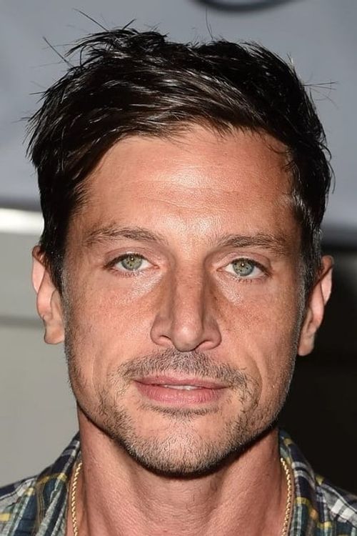 Key visual of Simon Rex