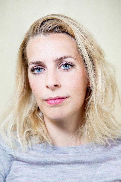 Key visual of Sara Pascoe