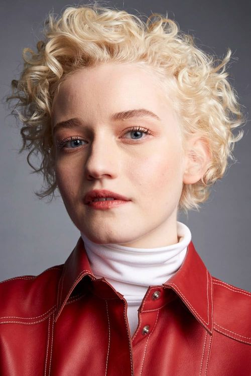 Key visual of Julia Garner