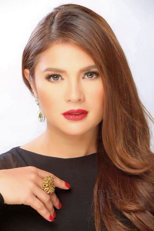 Key visual of Vina Morales