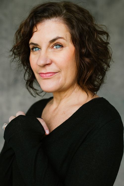 Key visual of Louise Proulx