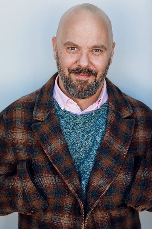 Key visual of Christopher Illing