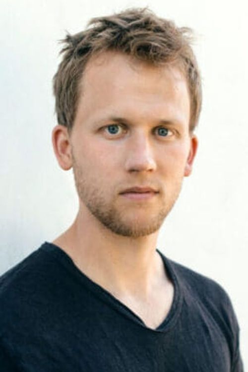 Key visual of Fredrik Høyer