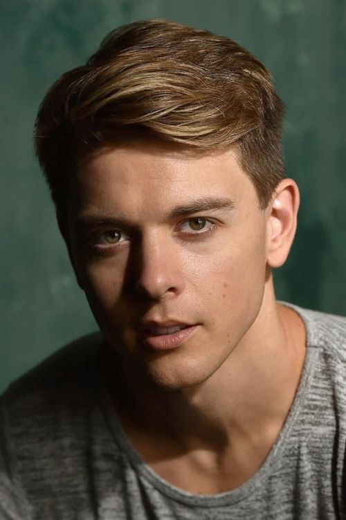 Key visual of Chad Duell