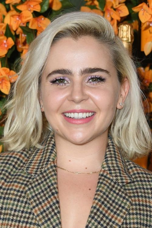 Key visual of Mae Whitman