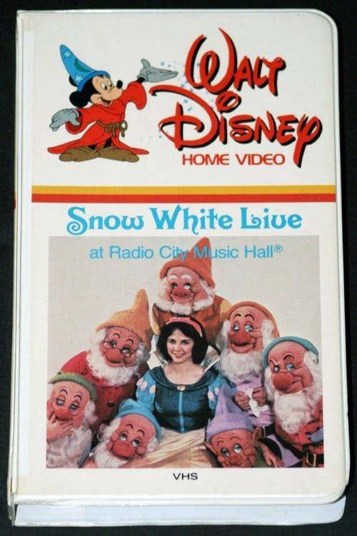 Key visual of Snow White Live